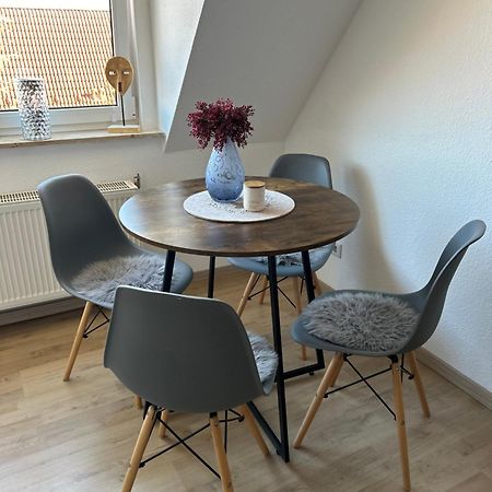 Gemuetliches Altstadtapartment Mit Balkon Und Smart Tv エアフルト エクステリア 写真
