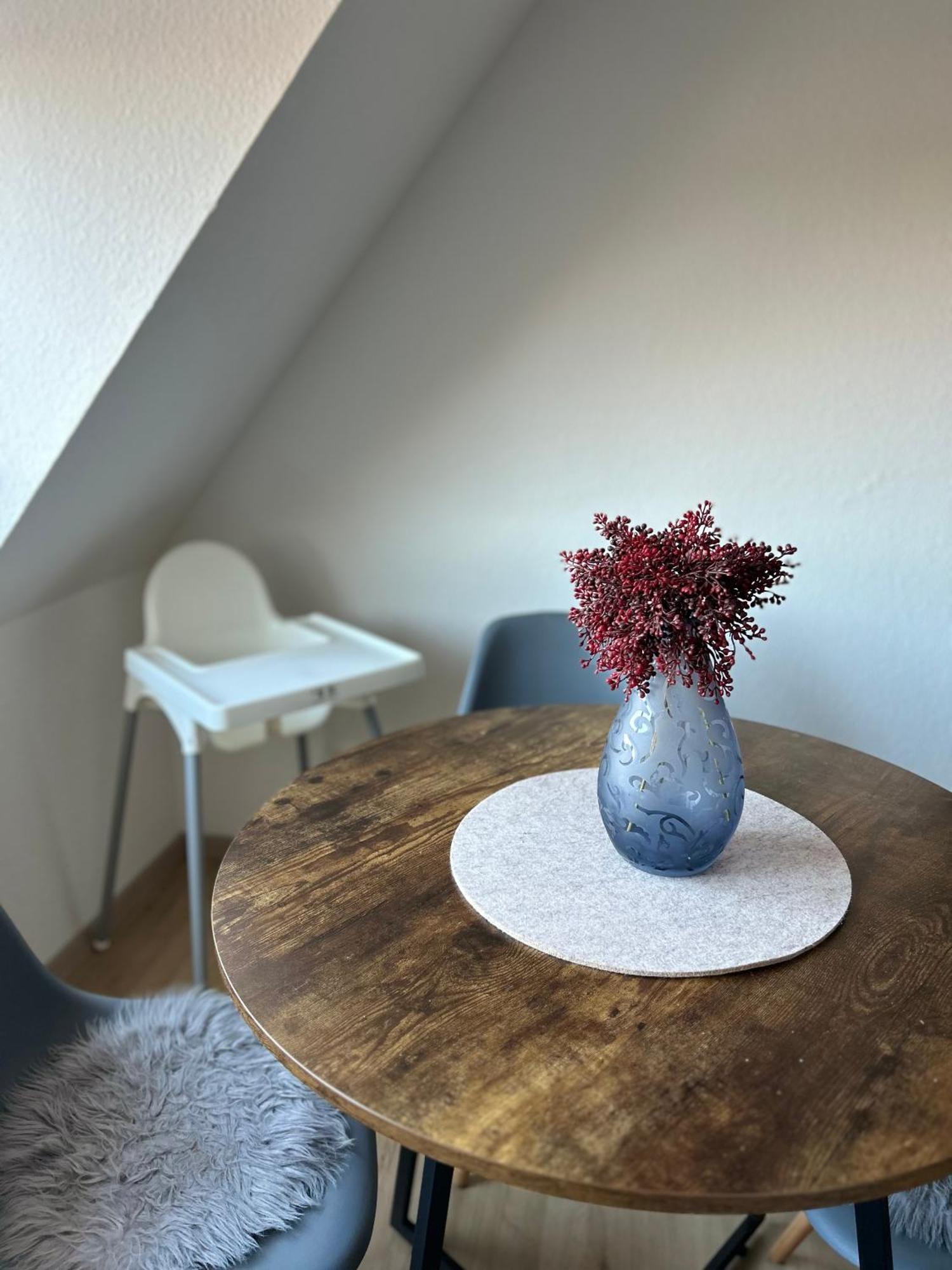 Gemuetliches Altstadtapartment Mit Balkon Und Smart Tv エアフルト エクステリア 写真