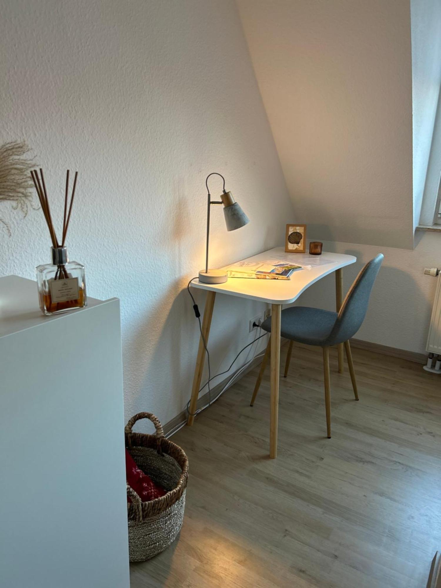 Gemuetliches Altstadtapartment Mit Balkon Und Smart Tv エアフルト エクステリア 写真