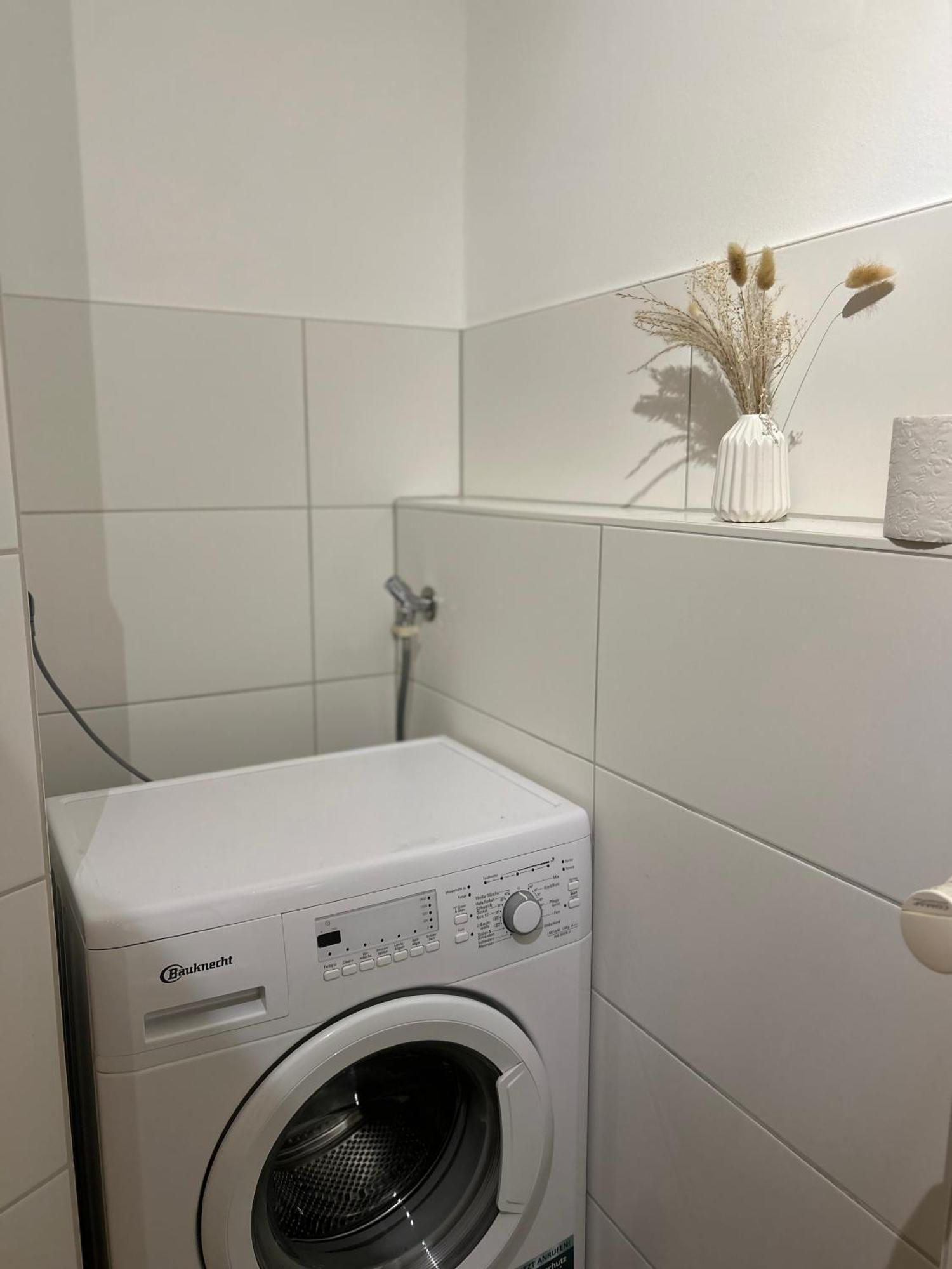 Gemuetliches Altstadtapartment Mit Balkon Und Smart Tv エアフルト エクステリア 写真